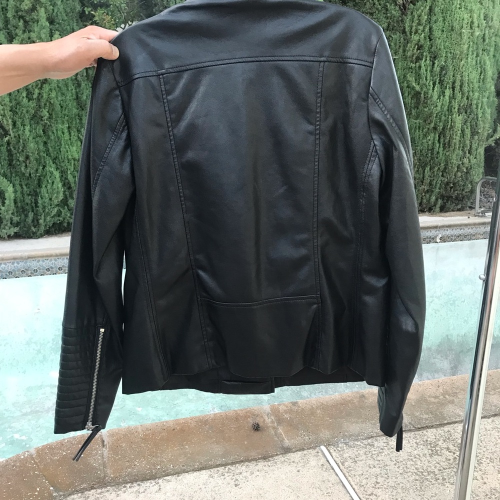 H&M Sleek Black Faux Leather Jacket with Silver Accents - Picture 3 of 6